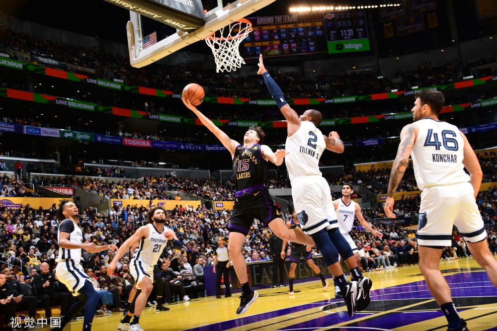 克的带领下 克的带领下