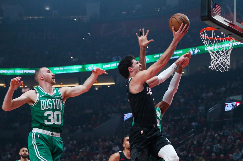 轻球员逐渐 轻球员逐渐